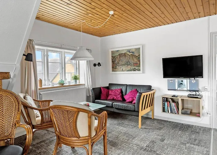 70421-ulfborg-kirkevej-2-1-sal * Ulfborg