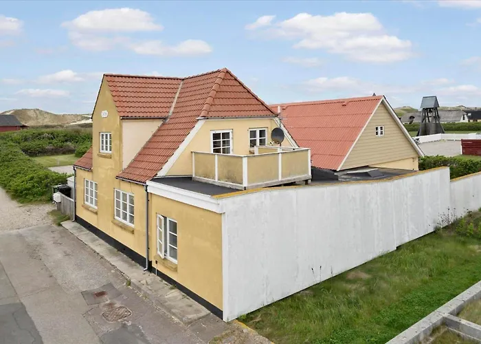 70421-ulfborg-kirkevej-2-1-sal Дом отдыха